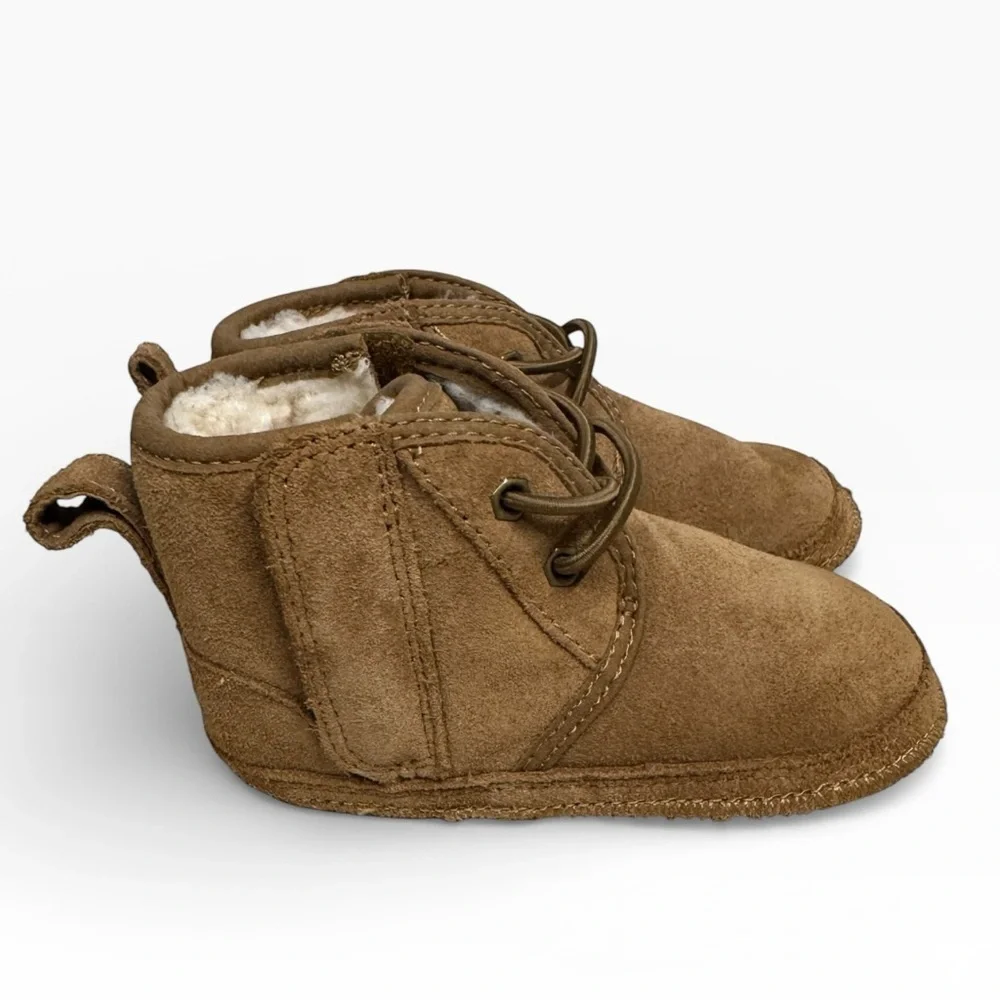 UGG Baby Neumel Suede Booties Chestnut Wool Lined Infant Size US 4/5 UK 4